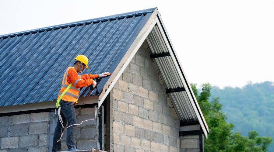 Expert new roof installation services in Dafter, MI